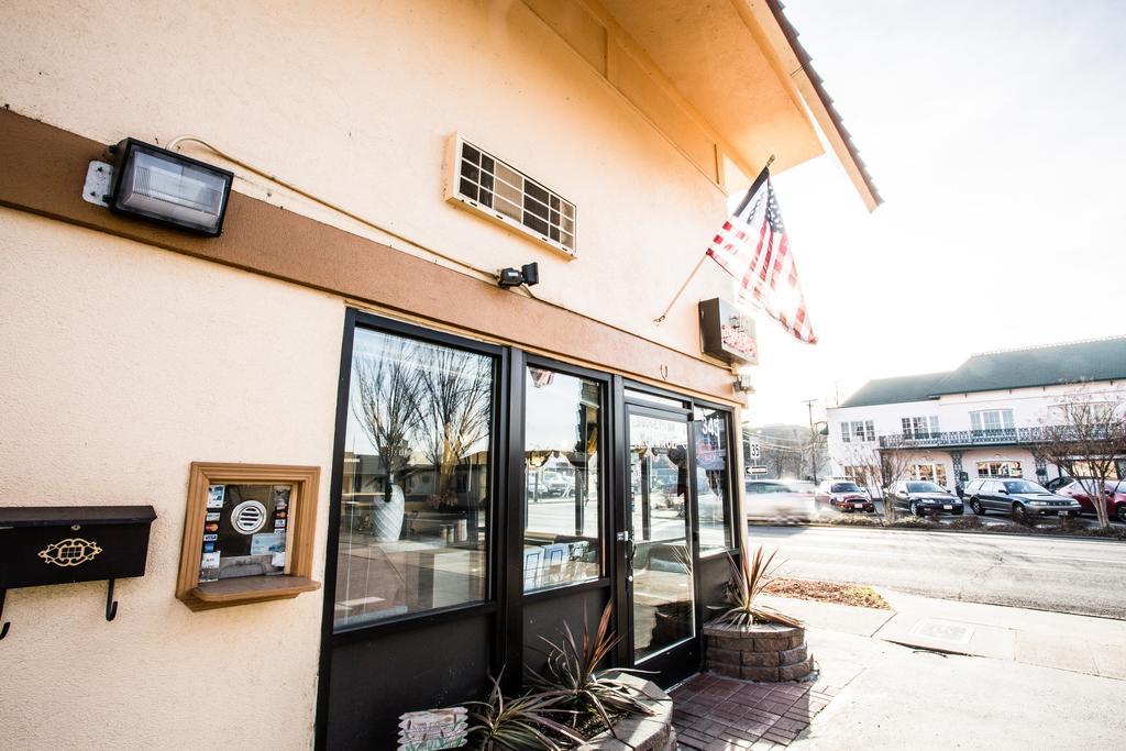 Budget Inn Of America Medford Exterior photo