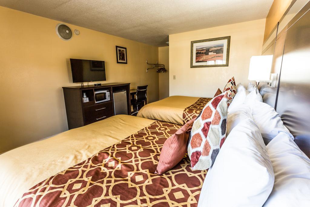 Budget Inn Of America Medford Exterior photo