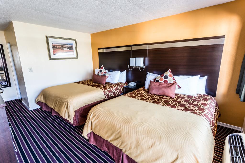 Budget Inn Of America Medford Exterior photo