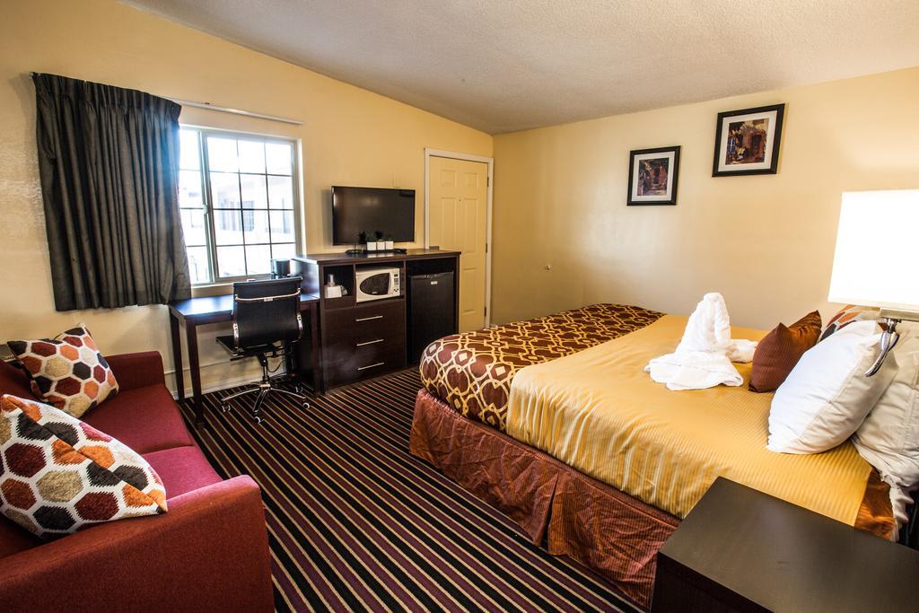 Budget Inn Of America Medford Exterior photo