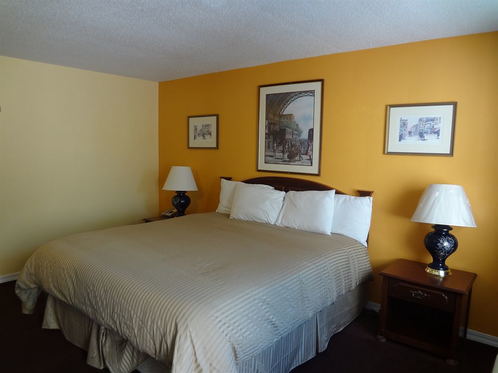 Budget Inn Of America Medford Exterior photo